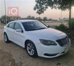 Chrysler 200